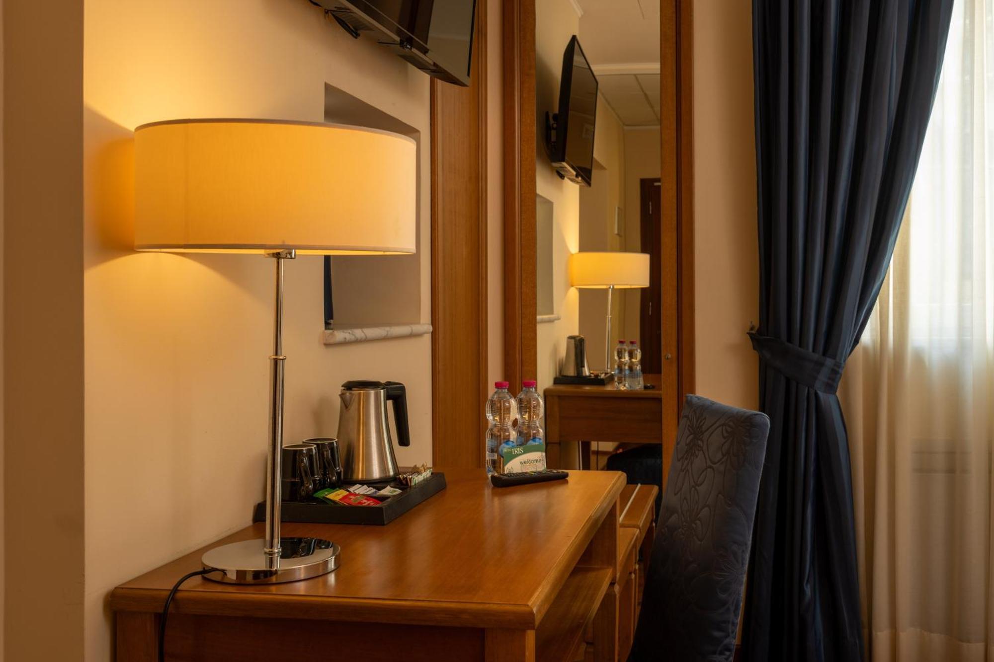 Hotel Iris Gênes Extérieur photo
